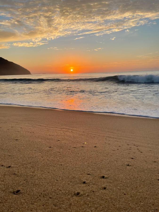 Apartamento Na Praia Grande Proximo A Feirinha E Mercado Ubatuba Dış mekan fotoğraf